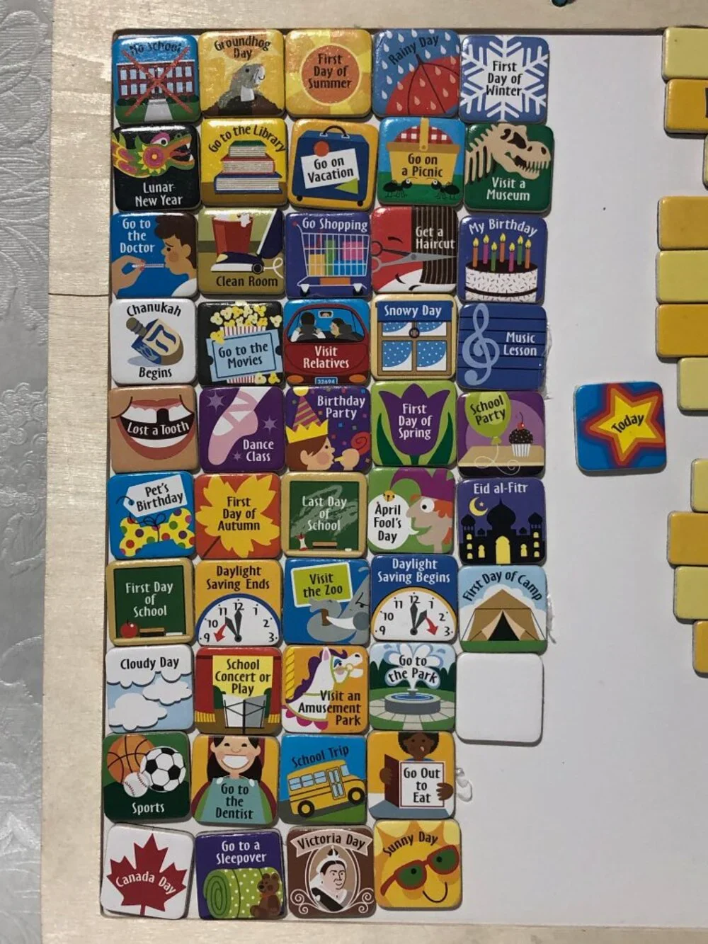 Melissa & Doug Monthly Magnetic Calendar Wooden Educational Toy‎ w/Magnets